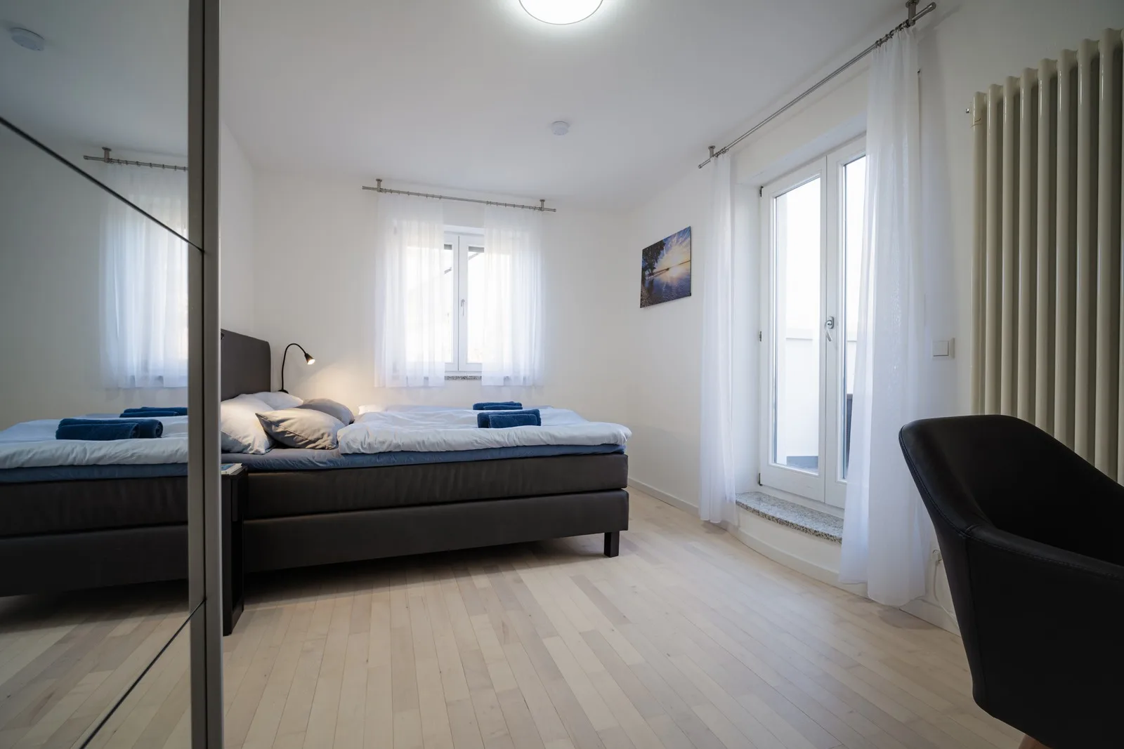 Schlafzimmer II mit Spiegelschrank